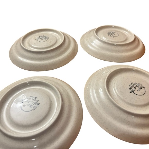 Vintage International Stoneware Japan Saucers (Set of 4) | Folk-Inspired Pattern - Picture 9 of 13